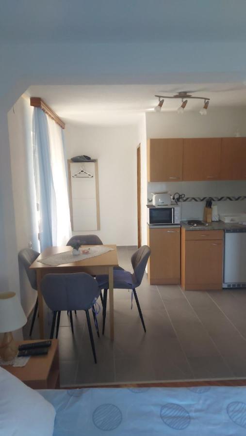 קורניצה Apartments Zegarac House מראה חיצוני תמונה