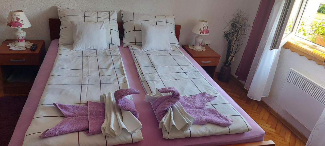 קורניצה Apartments Zegarac House מראה חיצוני תמונה