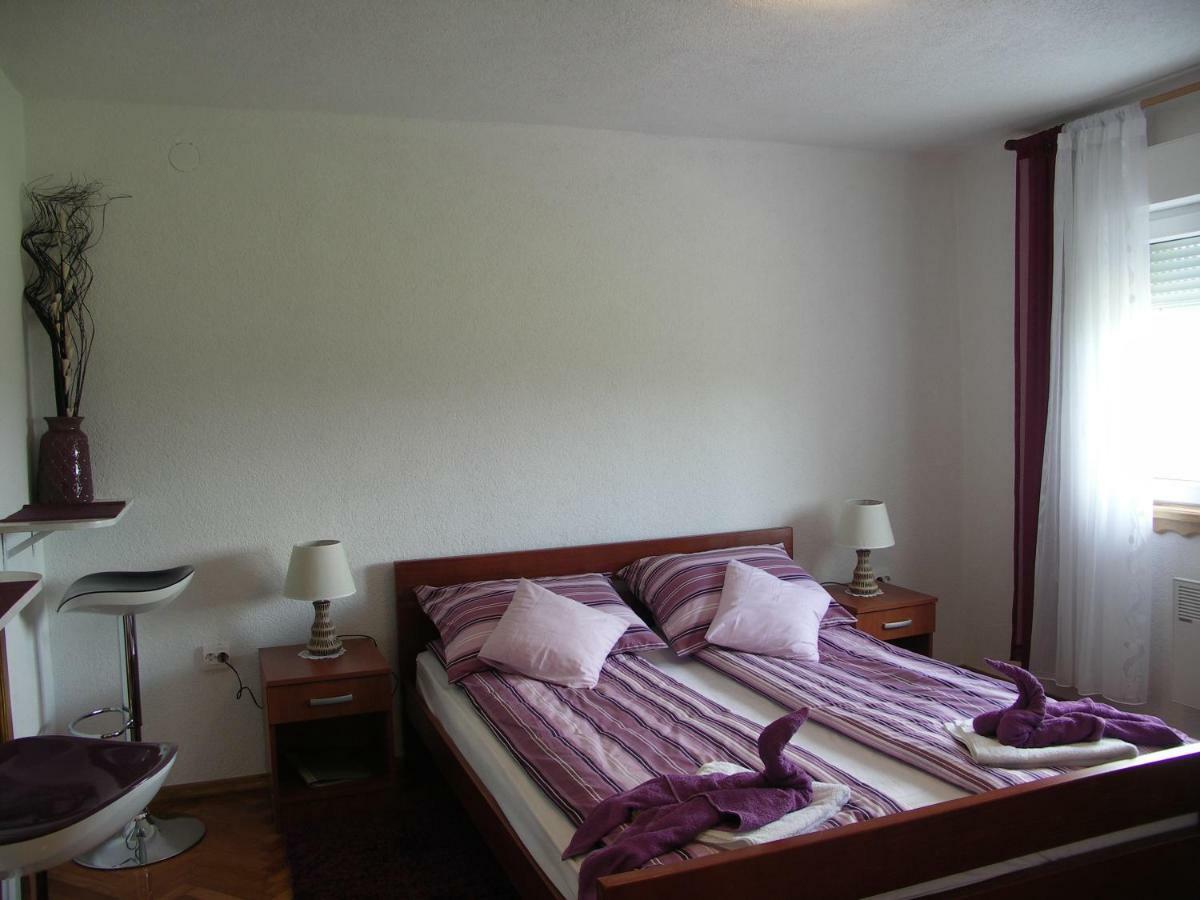 קורניצה Apartments Zegarac House מראה חיצוני תמונה